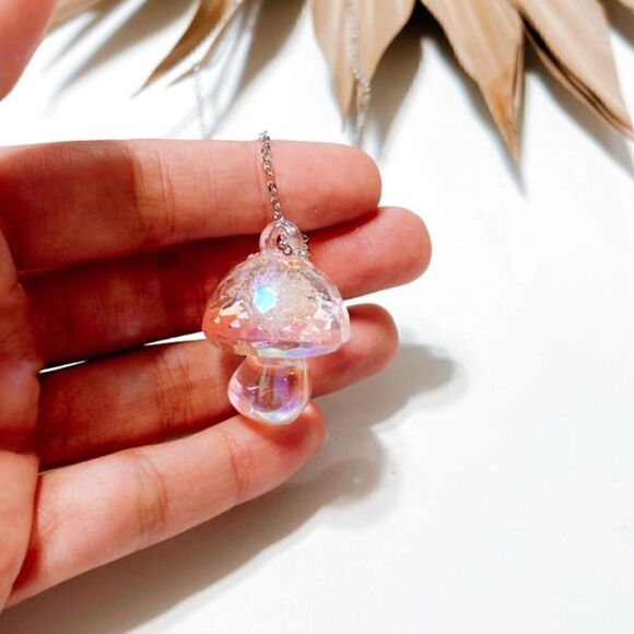 Pink crystal mushroom necklace F14 - Picture 3 of 3